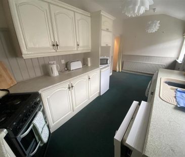 2 bedroom terraced house to rent - Photo 6