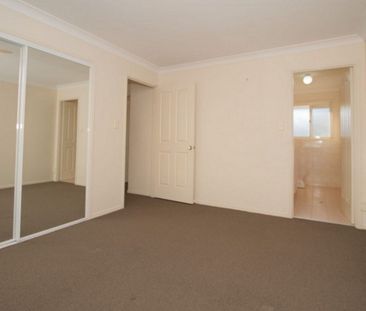 Beachside Townhouse - Located one street back from beach - ALL OPEN... - Photo 6