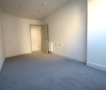 2 bedroom apartment to rent Field Row, Worthing, BN11 - Photo 6