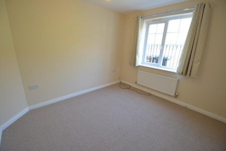 4 bedroom detached house to rent - Photo 5