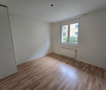Spacieux appartement de 5 pièces avec balcons à Travers - Foto 4