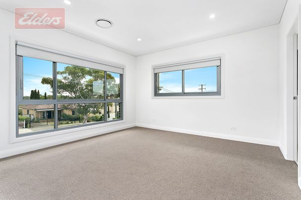 5/4 Birdwood Street - Photo 1