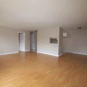 Complexe du Parc | Appartements 3 1/2 à louer | 3 1/2 apartments for rent| Sherbrooke près du Cégep - Photo 2