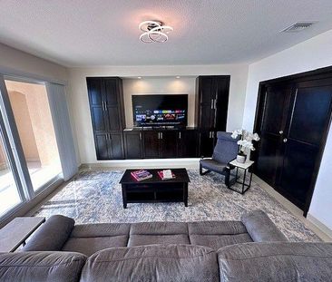 Super Clean Beach Front Condo - Photo 2