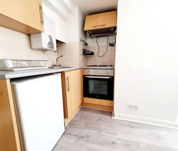 Studio to rent - Photo 5