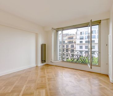 A louer Appartement 95 m2 - 1 chambre - Paris 8ème - Avenue Montaigne - Photo 5