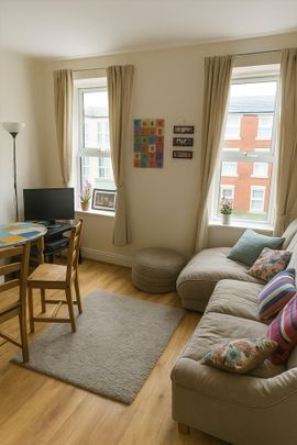 3 Bed Flat, Abbotsford Road, BS6 - Photo 1