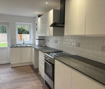 3 bedroom property to rent - Photo 6