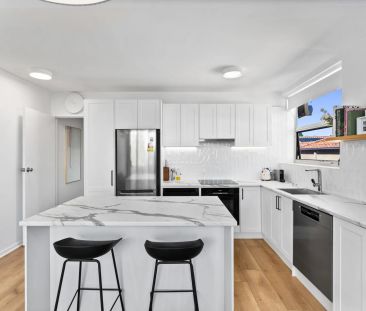 Stylish One-Bedroom Apartment in the Heart of Armadale - Photo 6