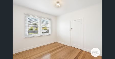 Charming Family Home in Glenorchy - Photo 3