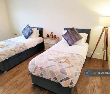 2 bedroom flat to rent - Photo 6