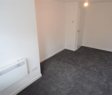 2 bedroom maisonette to rent - Photo 6