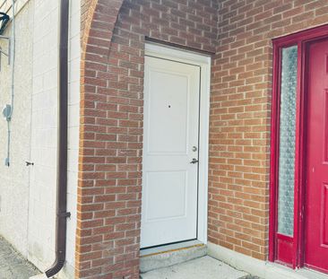 For Lease - 346 Ashland Avenue Unit# Back Unit, London East, Ontario - Photo 2