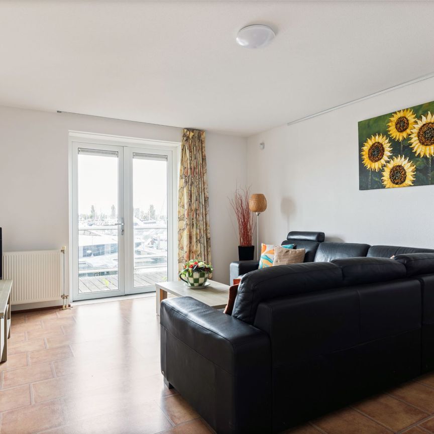 Nicely 4-pers. apartment with unique harbour view - Foto 1