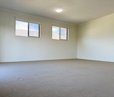 Under Contract - Photo 2