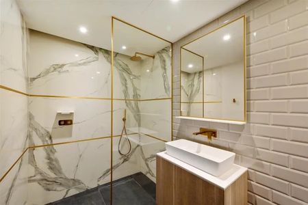 2 Bed Flat, Triptych Place, SE1 - Photo 4