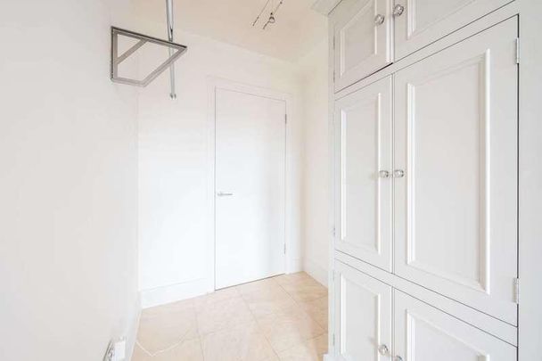 Sunlight Square, Bethnal Green, E2 - Photo 1