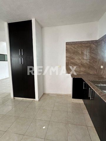 Casa en renta las Américas a una cuadra de la avenida | KTA | - Photo 2