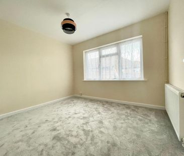 3 bedroom bungalow to rent - Photo 2