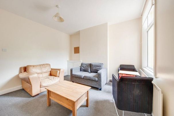 5 bedroom house to rent - Photo 1