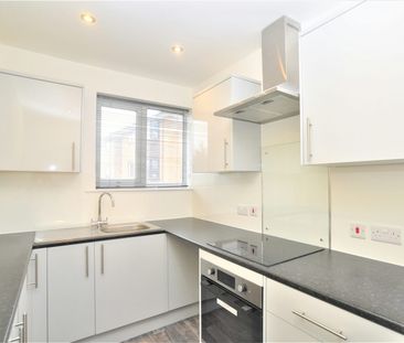 Maisonette to rent on - Photo 3