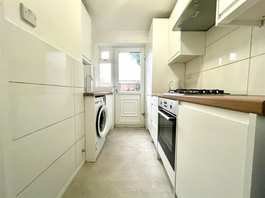 1 Bedroom Maisonette To Let - Photo 1