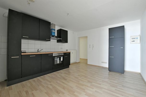 Ideal für Wohngemeinschaft: 3-Zimmer-Wohnung mitten in der Kasseler City am Spohrplatz - Photo 1