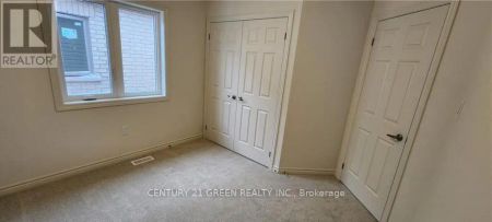 222 ELLIOT AVENUE W - Photo 4