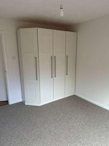 Atlantic Close, Southampton, SO14 - Photo 3