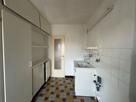 T3 de 55 m² - VILLEURBANNE coeur GRATTE CIEL - Location nue - Photo 5