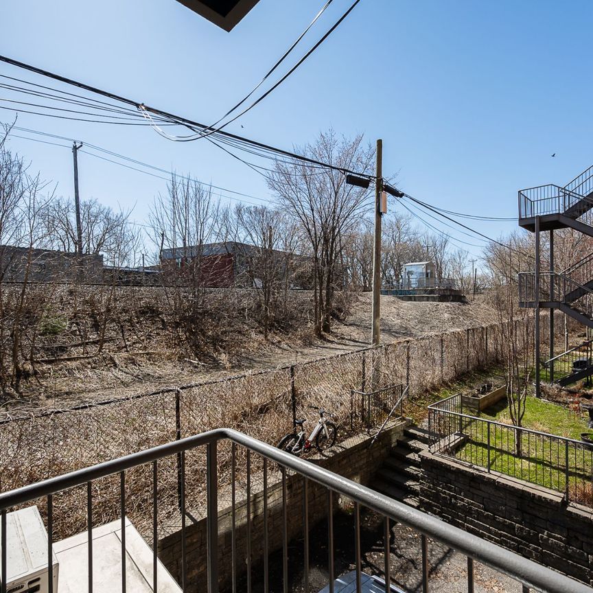 Condo for rent, Montréal (Le Sud-Ouest) - Photo 1