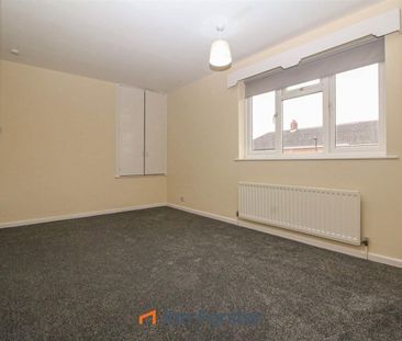 2 Bedroom House - Photo 5