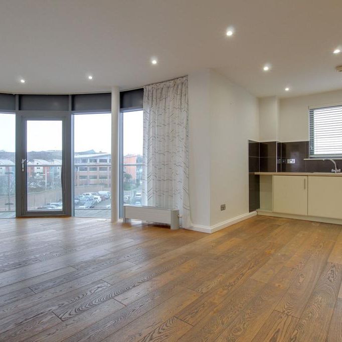 2 bedroom flat to rent - Photo 1