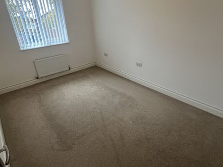 Pearsons Way, Leeds, Seacroft - Photo 3