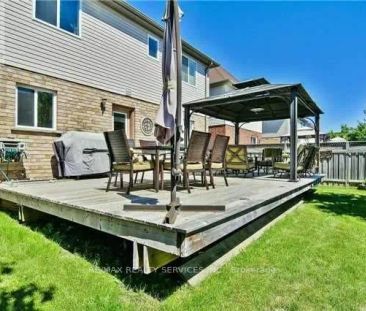 8 GRAHAM CRESCENT - Photo 6