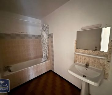 Location Appartement 1 pièce 39m² CHATEAUROUX 36000 - Photo 4