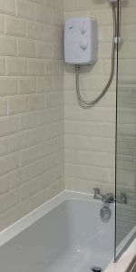 Co-Operative Street Room 2 - Photo 3