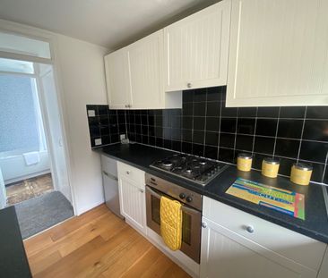 1 Bed Flat, Worcester Drive, LS10 - Photo 1