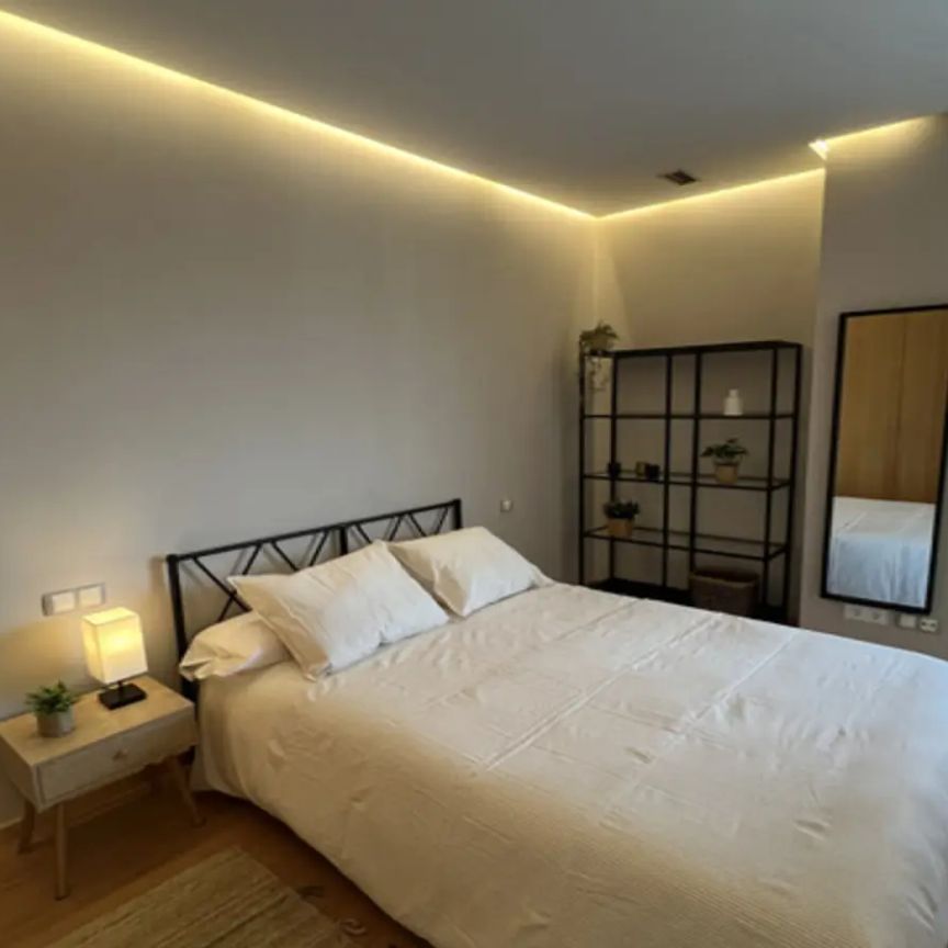 Studio for rent in Valdefuentes, Madrid, bills included - Foto 1