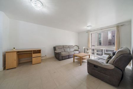 3 bedroom apartment to rent - Photo 2