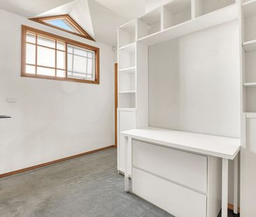 QUALITY AND STYLE IN THE HEART OF BRUNSWICK! - Photo 4