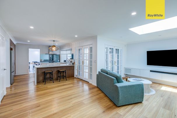 Elegance, Space & Comfort in a Prestigious Cul-de-sac Location Fully Renovated With Solar - Photo 1