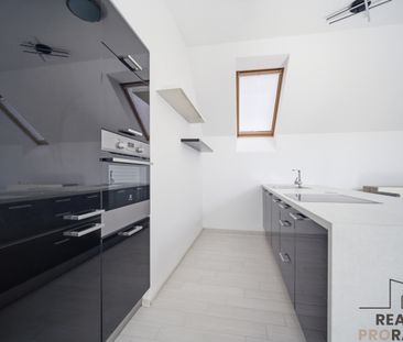 Pronájem bytu 2+kk 62 m², Dašická, Pardubice - Fotografie 2