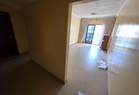 One bedroom and living room for annual rent in Al- - Photo 3
