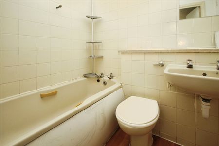 Mayday Road, Thornton Heath, CR7 7HP - Photo 3