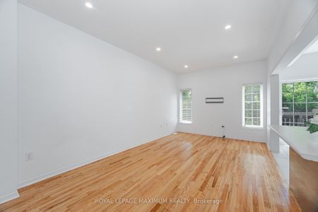 For Lease - 58 Gentile Circle, Vaughan, Ontario - Photo 2