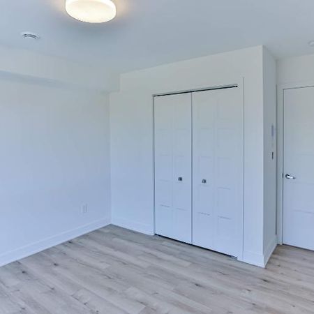 APPARTEMENT 4½ À ST-CHARLES-BORROMÉE - OCTOBRE - Photo 4