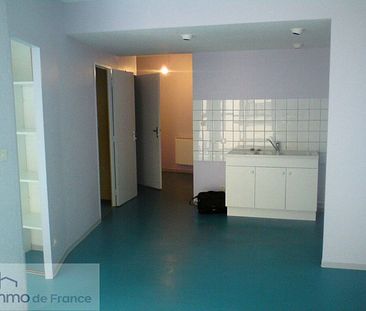 Location appartement 1 pièce 39 m² à Brusque (12360) - Photo 4