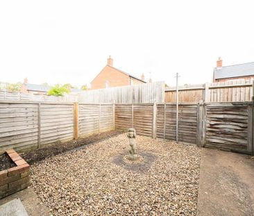 2 bedroom terraced house to rent - Photo 6