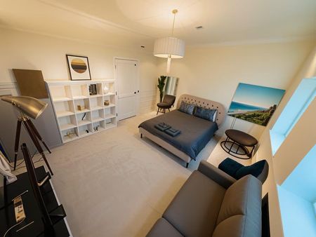 Second Avenue - Photo 5